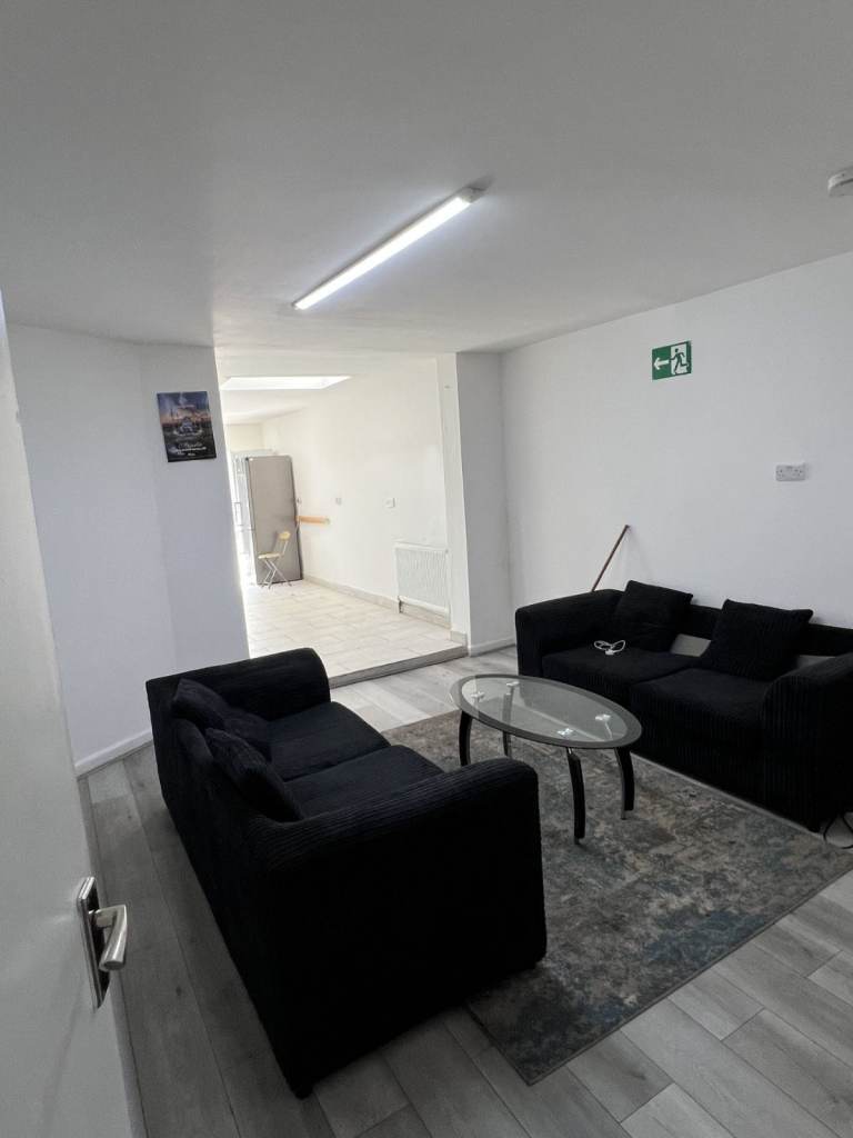 BRAND NEW HMO 5 BED