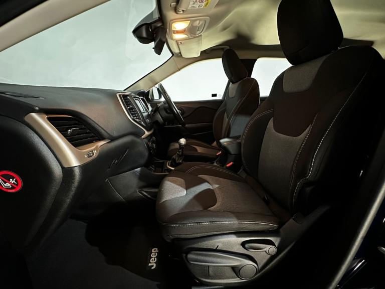 2014 64 JEEP CHEROKEE LONGITUDE M-JET 2.0 DIESEL SUV 140 BHP SERVICE HISTORY