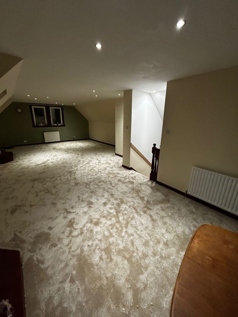 Carpet and vinyl fitter 