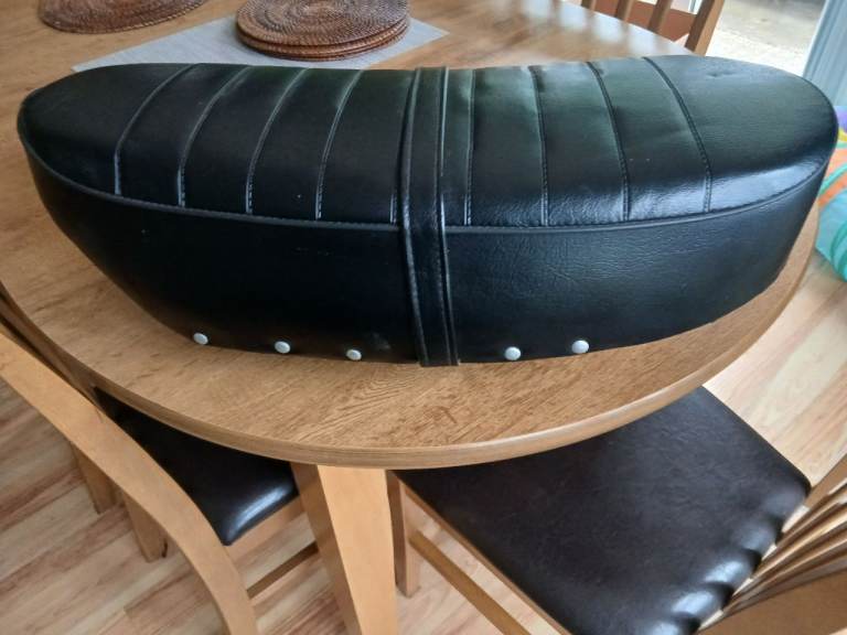 Honda ST50 DAX SEAT