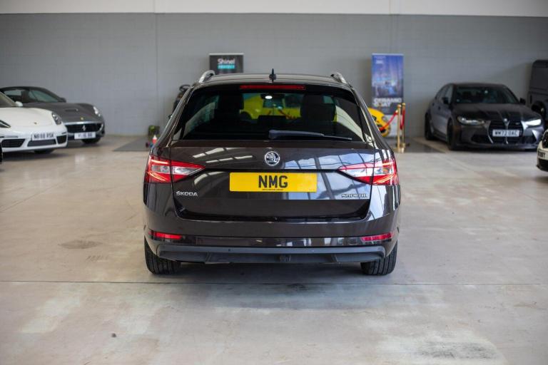 2016 Skoda Superb 2.0 TDI CR SE Technology 5dr ESTATE DIESEL Manual