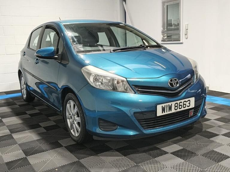 2012 Toyota Yaris 1.33 VVT-i TR 5dr Multidrive S HATCHBACK PETROL Automatic
