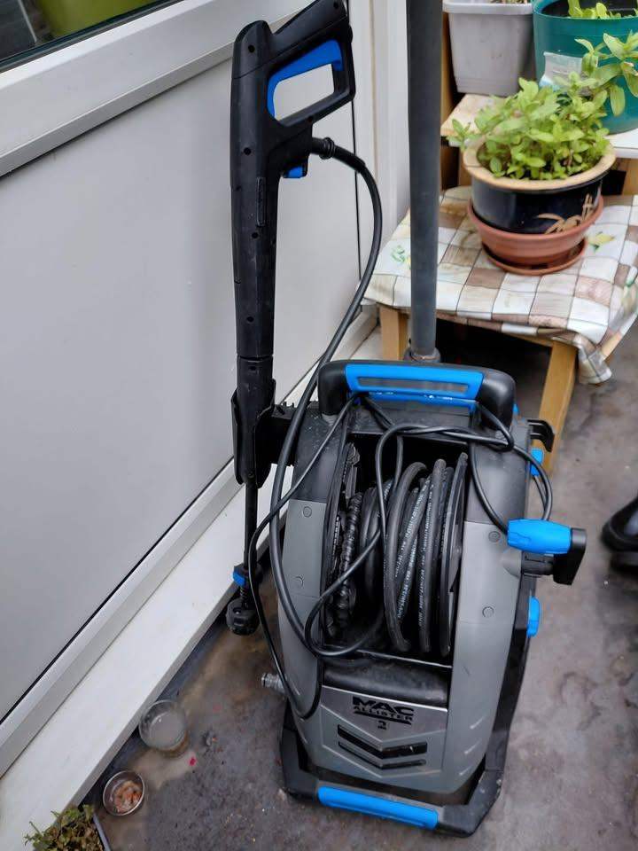 Mac Allister MPWP2700 Pressure Washer Bar 2.7kW Defective Water leaking but still works On Offer