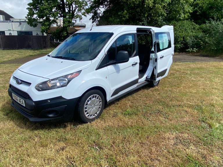 2017 66 Ford Transit Connect Crew Van Euro 6 Vey Low Miles NO VAT peugeot partner citreon berlingo