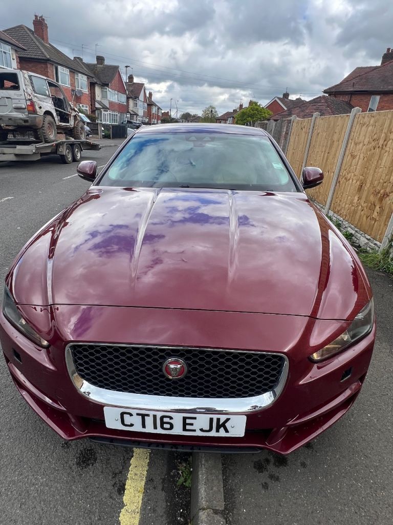 Jaguar XE Portfolio 2016