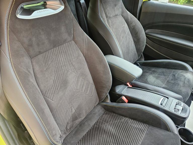 2023 Abarth 500 114kW Turismo 42.2kWh 3dr Auto HATCHBACK Electric Automatic