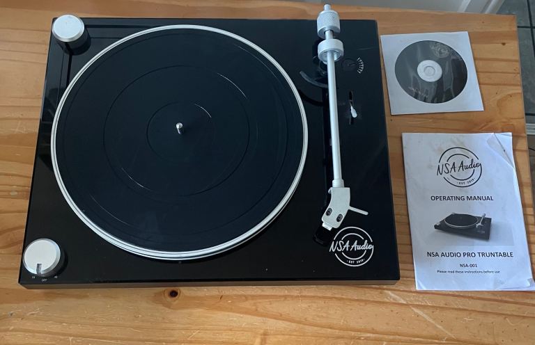 Nutech NSA-001 NSA Audio - Hifi Pro Turntable with built in Pre-amp
