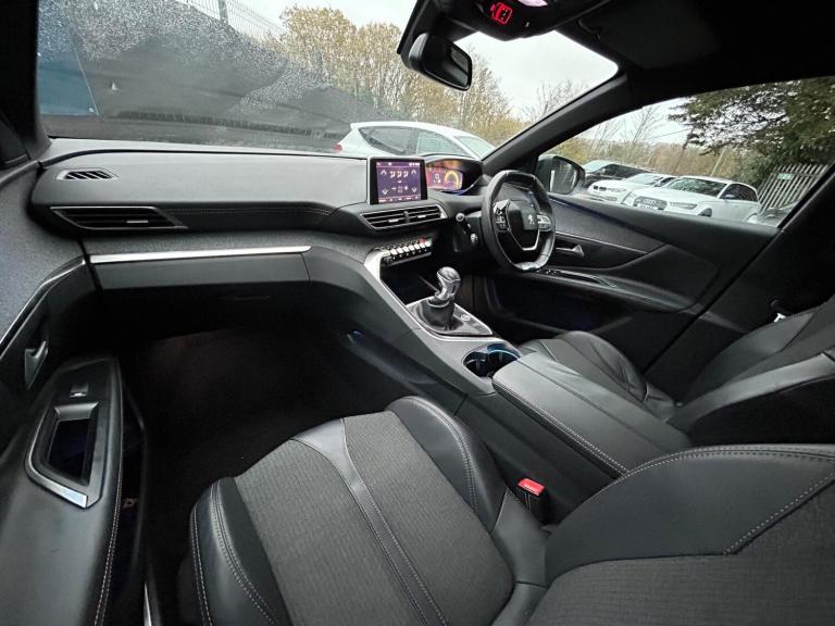 2017 Peugeot 3008 1.2 PureTech GT Line Euro 6 (s/s) 5dr HATCHBACK Petrol Manual