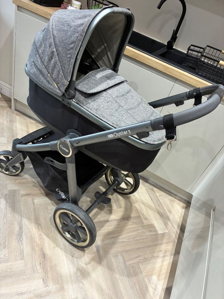 Oyster 3 Pram/Stroller – Grey, Good Condition