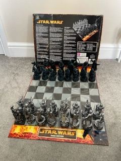 Star Wars Chess Set - Saga Edition  - REDUCED 