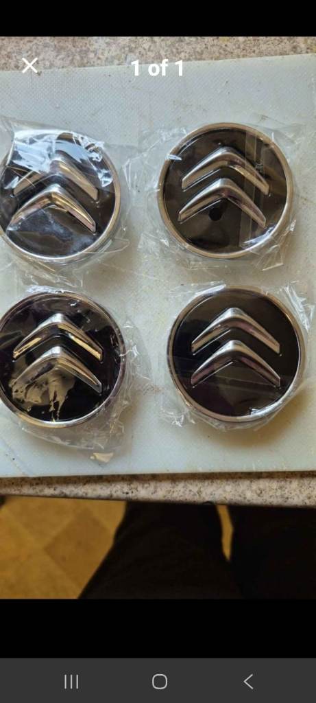 Citroen center caps 