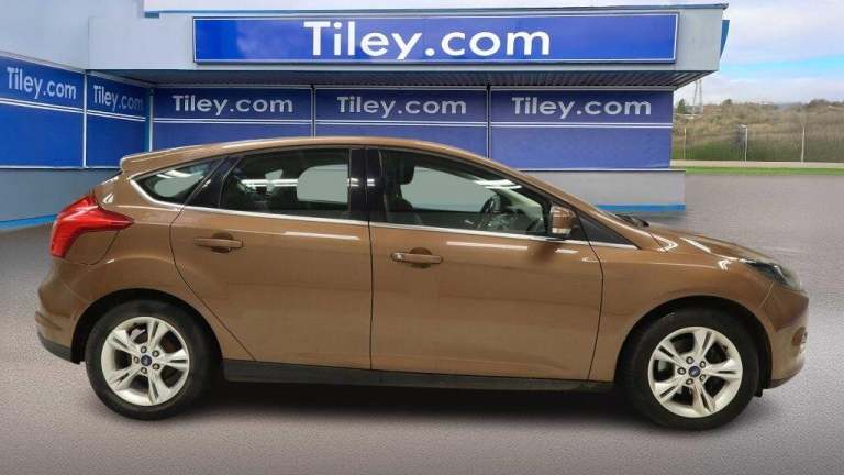 2014 Ford Focus 1.6 Zetec 5dr HATCHBACK PETROL Manual