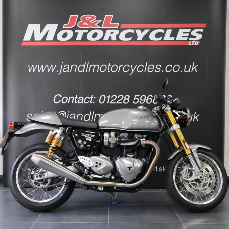 Triumph Thruxton 1200 R. Low miles. Exceptional condition.