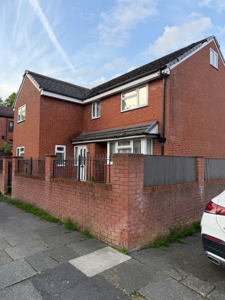 House to let in Middleton 