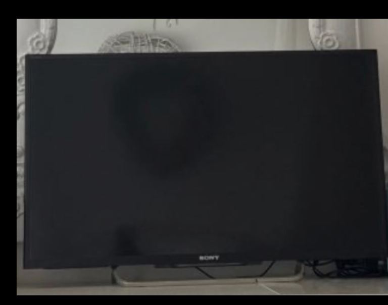 Sony 32 in slimline hd tv 