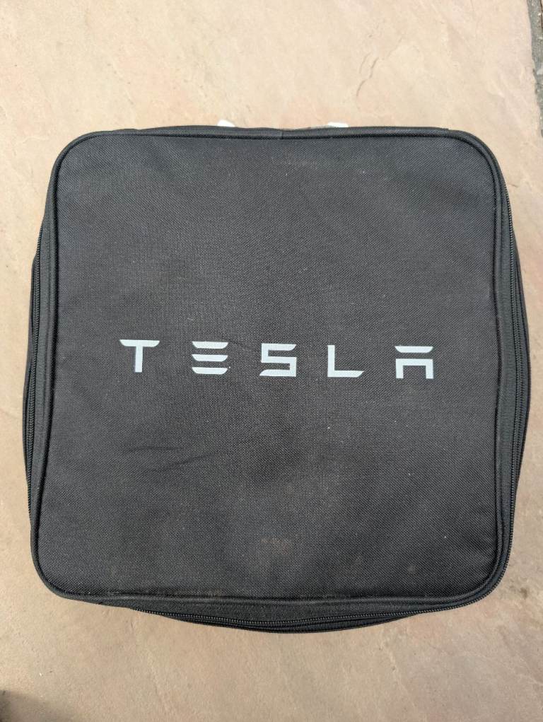 Tesla Mobile Granny EV Charger 