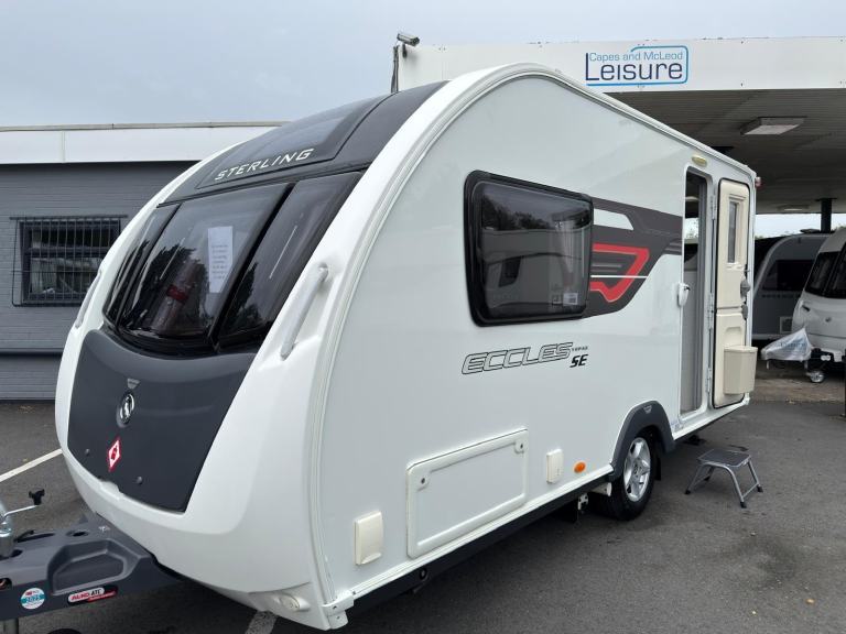 Sterling Eccles SE Topaz Full Width End Washroom - Lovely Cherished Condition