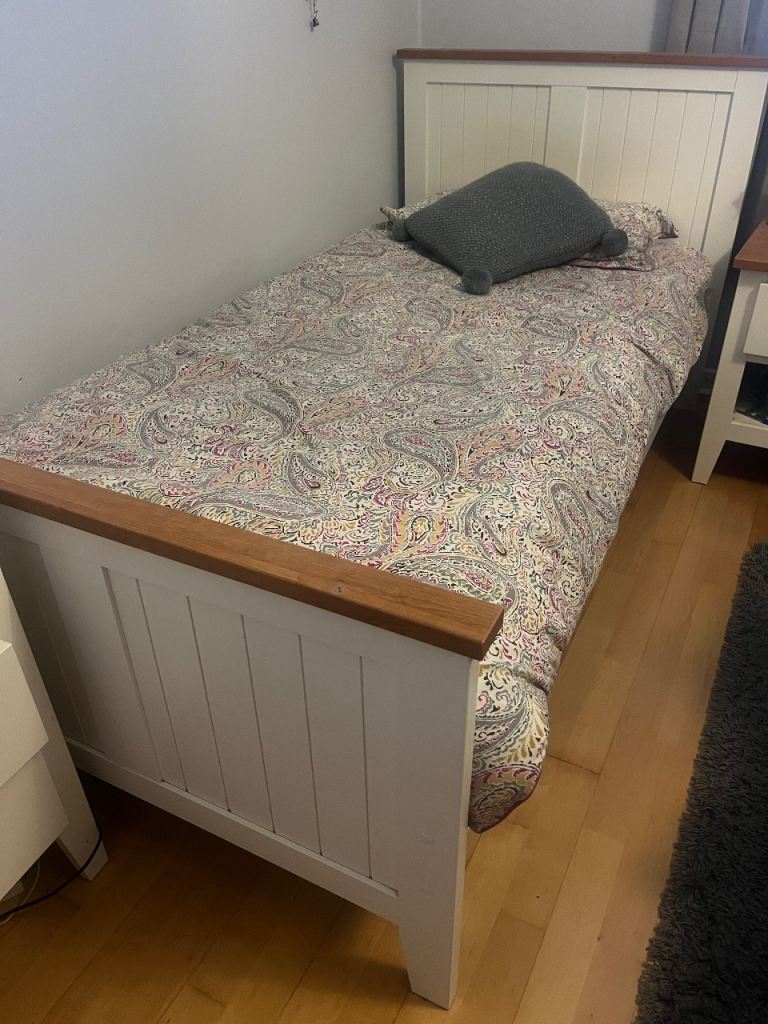 Single bed frame