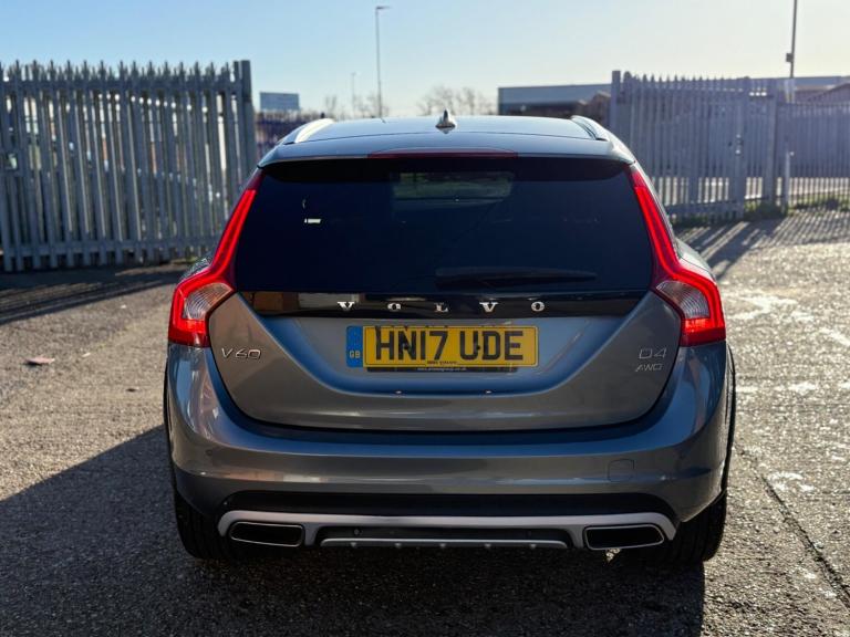 2017 Volvo V60 Cross Country 2.4 D4 Lux Nav Auto AWD Euro 6 (s/s) 5dr ESTATE Diesel Automatic