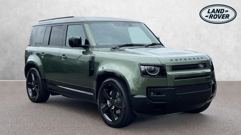 2026 Land Rover Defender 2.0 P300e X-Dynamic HSE 110 SAVING 4 000 GBP WHEN 