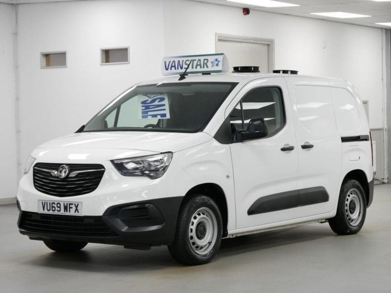 2020 VAUXHALL COMBO L1 1.5 TURBO D 100 BHP 2000 EDITION 6DR ( DOG CAGES )