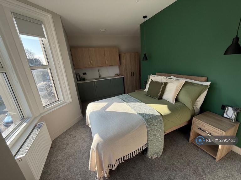 1 bedroom in Alphington Road, Exeter, EX2 (#2795463)