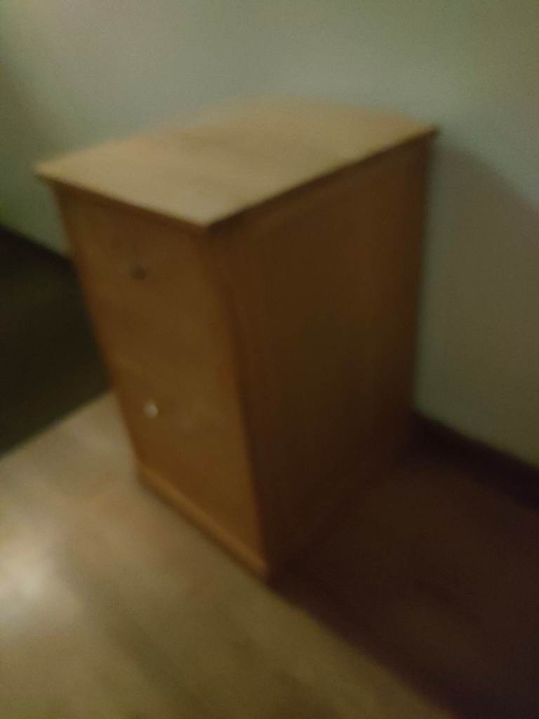 Filing cabinet 
