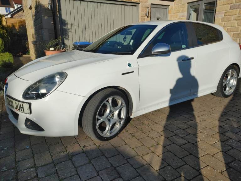 Alfa Romeo, GIULIETTA, Hatchback, 2011, Manual, 1956 (cc), 5 doors
