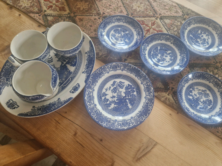 Old Willow Pottery Side plates cups saucers Milk jug Oval plate excell