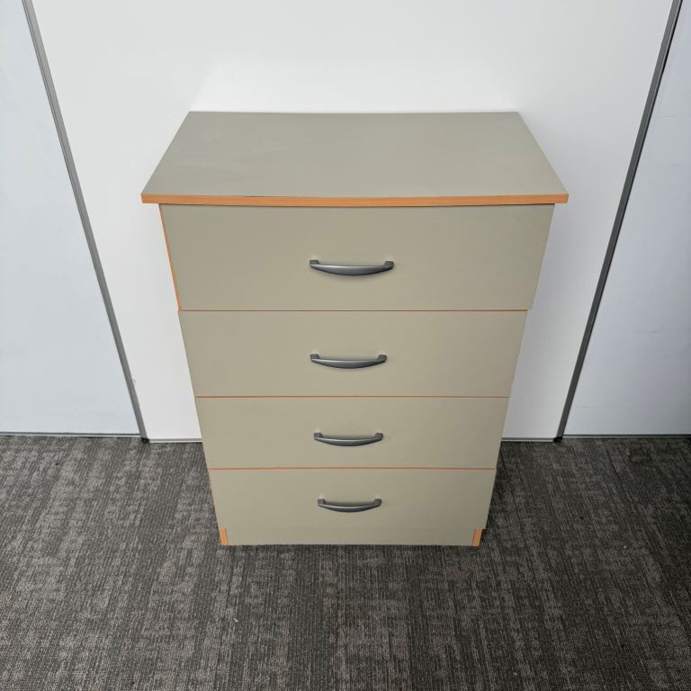 FREE DELIVERY Chest of 4 drawers, in good condition.