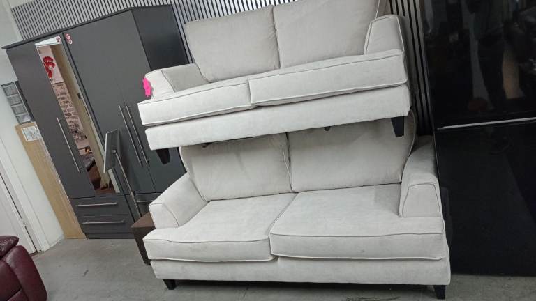 Ex Dispaly New Fabric 3 + 2 Sofa Set 