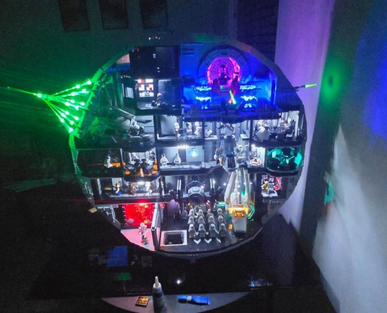 LEGO Death Star 2025 Fully Built With Expensive Light Kit Installed AND IN CUSTOM DISPLAY CASE