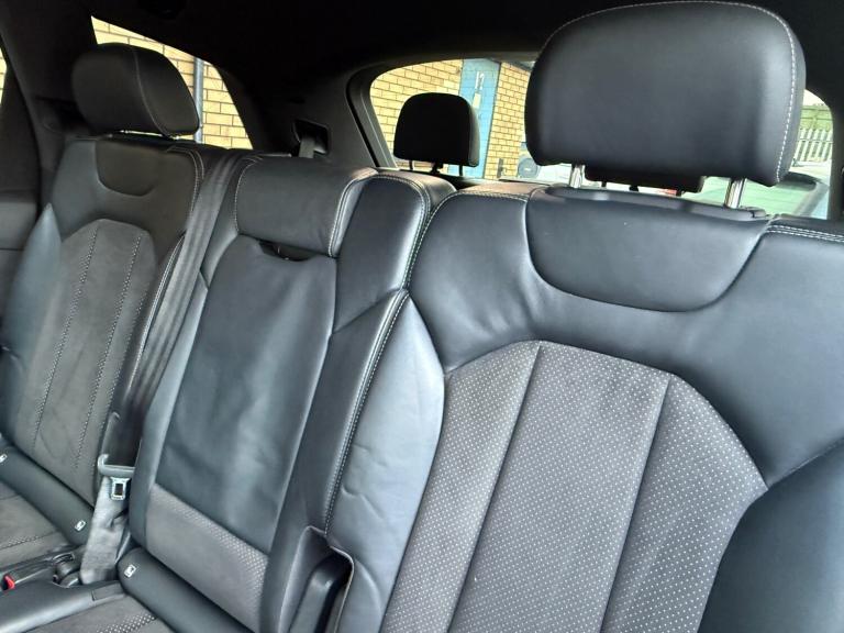 ** MUST SEE ** 2016 (65) Audi Q7 3.0 TDI V6 272 Quattro S line Auto 7 seater 4X4