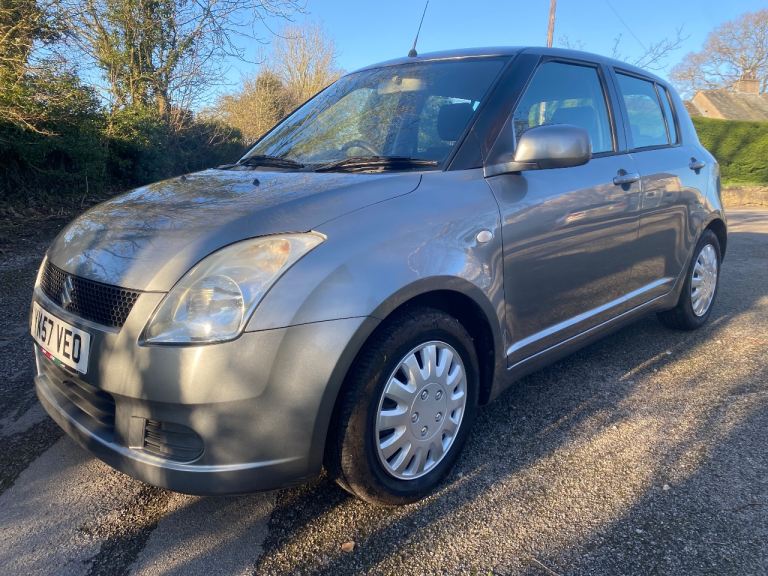 Suzuki, SWIFT, Hatchback, 2007, Manual, 1328 (cc), 5 doors