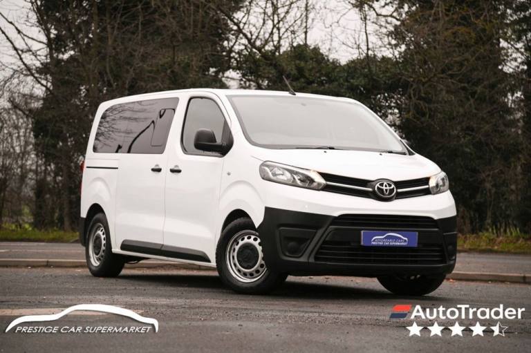 2022 Toyota PROACE CITY Verso 1.5D Medium MPV 6dr Diesel Manual MWB Euro 6 (s/s) (9 Seat) (120 ps...