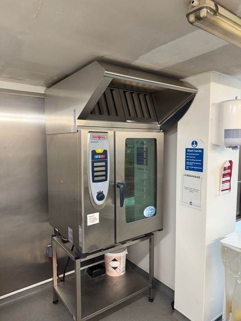 Rational SCC 101 Combi Oven – 10 Grid – With Ultravent Extraction Hood