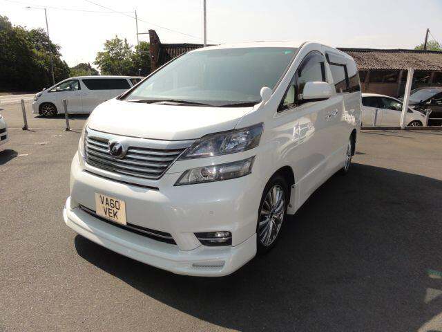 Toyota Vellfire 240Z PLATINUM SELECTION 2 BIMTA CERT Petrol Automatic
