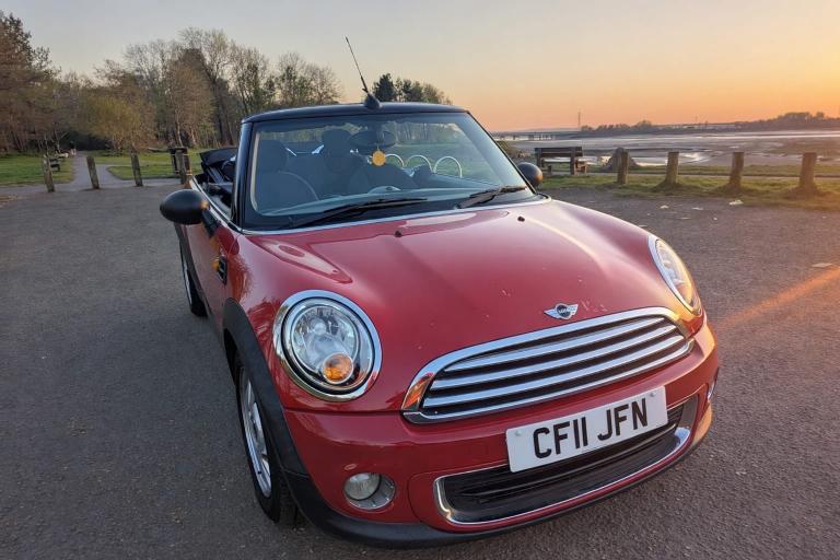Mini, CONVERTIBLE, Convertible, 2011, Manual, 1598 (cc), 2 doors