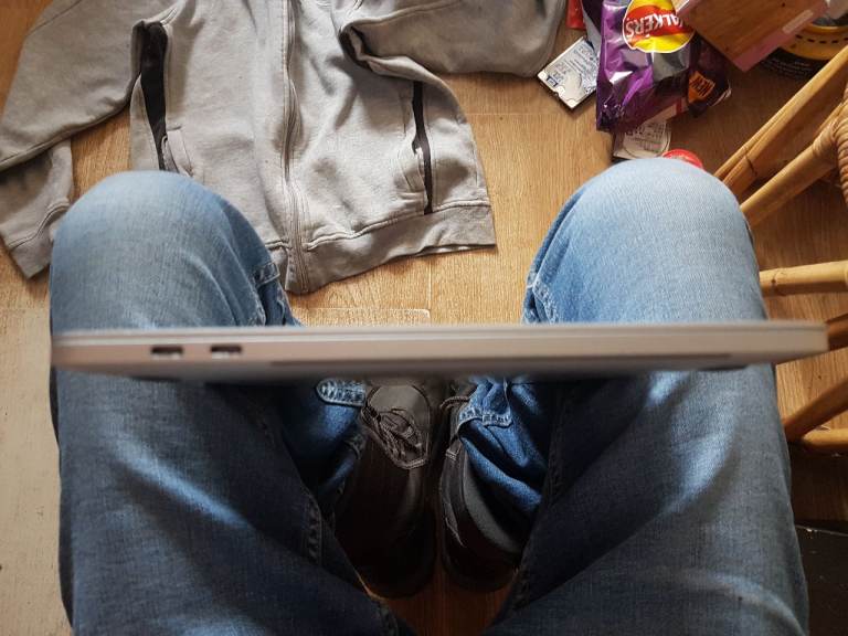 macbook pro a1706 proessor dual core intel core i5 3.1ghz 8g memory intel hd graph