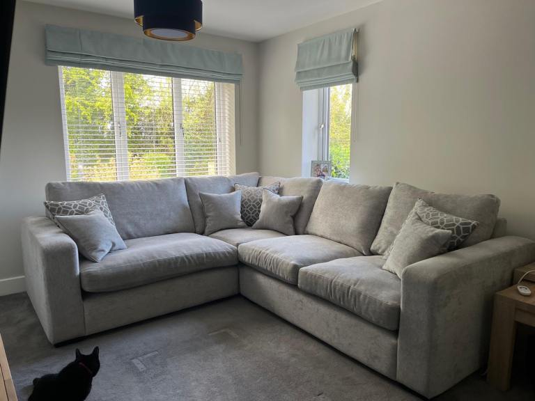 Large Corner Sofa – Grey Fabric, Good Condition
