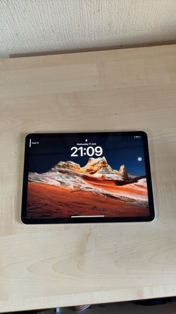 Apple iPad Air 5th generation – Silver, Good Condition