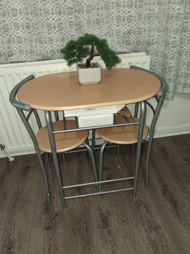 Table and 2 chairs