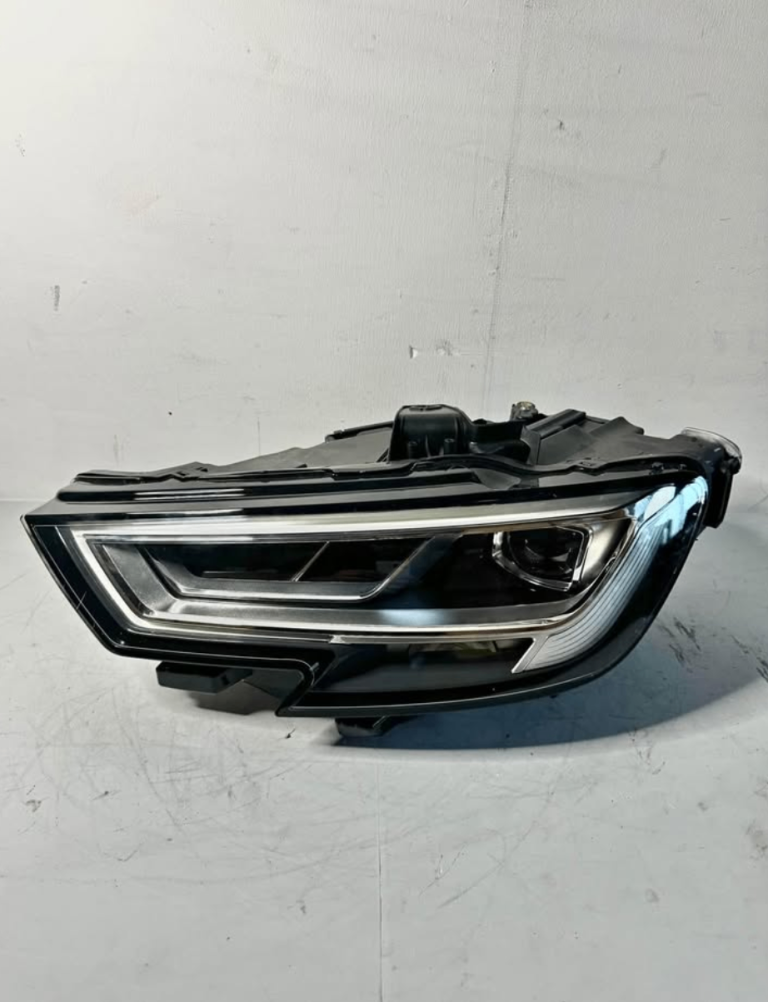 GENUINE AUDI A3 S-LINE S3 RS3 Passenger Side Left LED Headlight 16-19