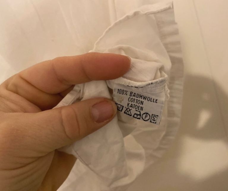 White shirt sleeve shirt size L 