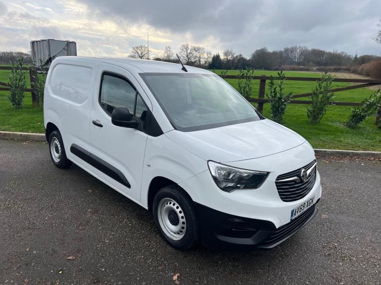 2019 Vauxhall Combo 1.6 Turbo D 2000 Edition Panel Van 4dr Diesel Manual L1 H1