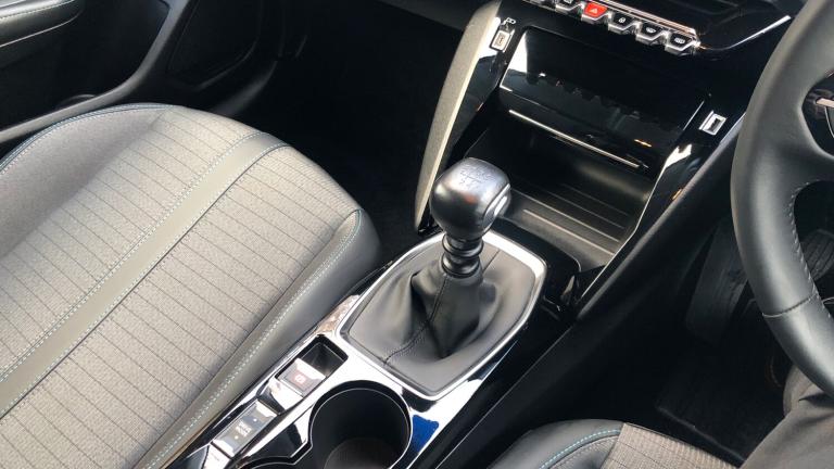 2022 Peugeot 208 1.2 PureTech Allure Premium Hatchback 5dr Petrol Manual Euro 6 (s/s) (100 p Hatc...