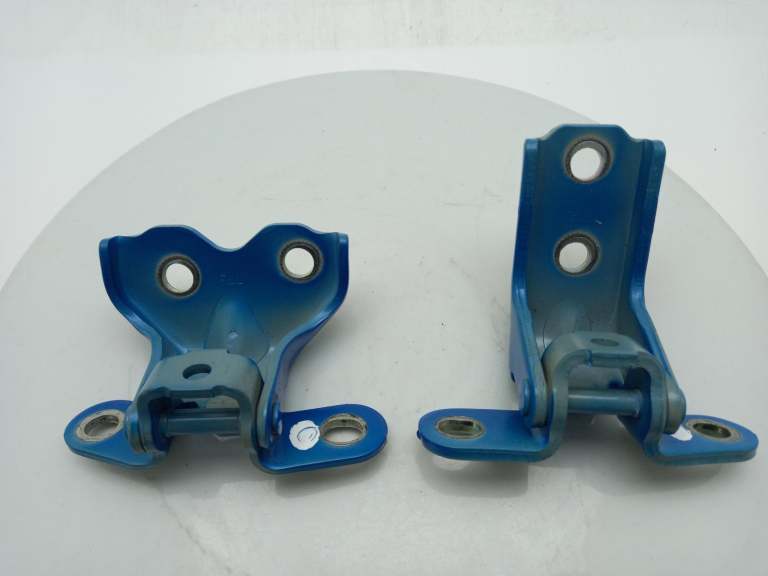 Kia Stonic Door Hinge 2017-2026