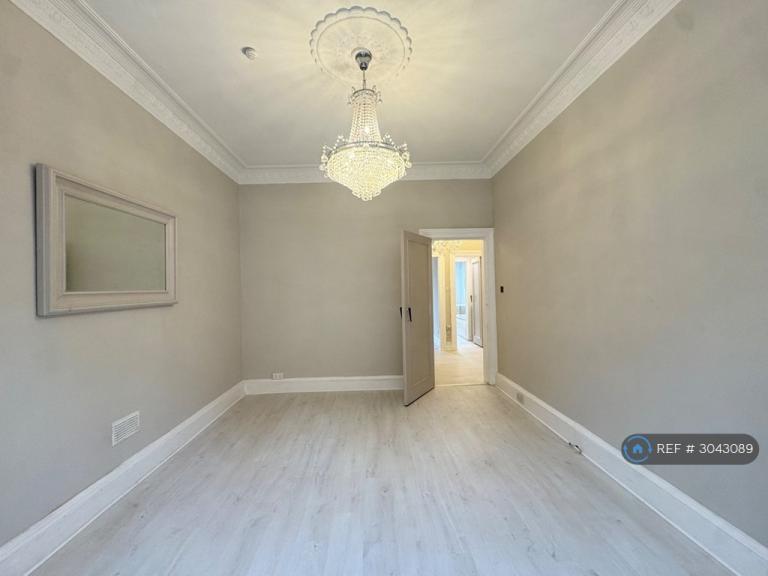 2 bedroom flat in Daisy St, Glasgow, G42 (2 bed) (#3043089)