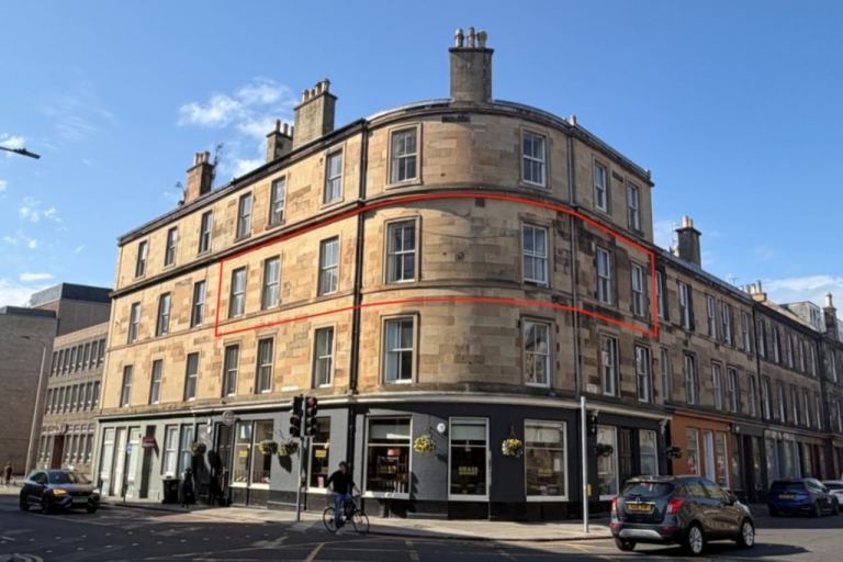 4 bedroom flat in Grange Road, Newington, Edinburgh, EH9 1UH