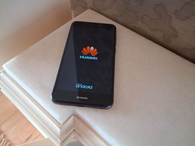 Huawei Android Phone - Mint Condition